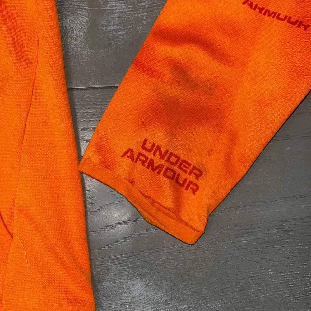 Under Armour Hunting Orange Hoodie Pullover Boys Large Kangaroo Pocket Sweat